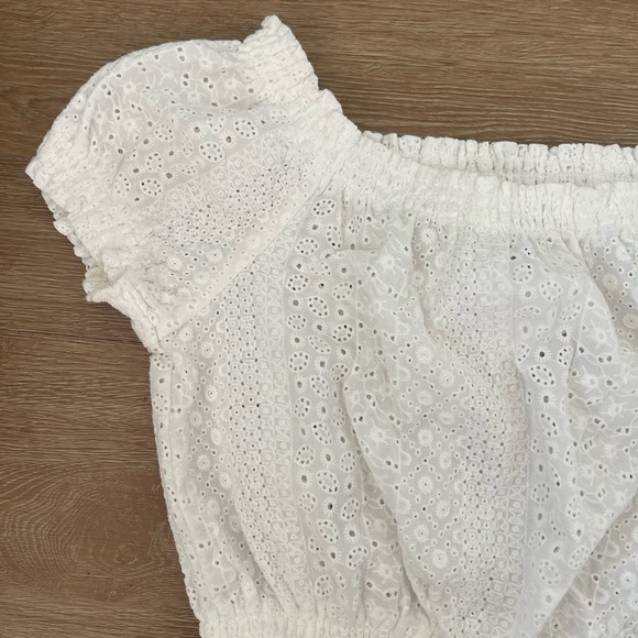 H&M White Eyelet Off-Shoulder Blouse - Picture 2 of 4